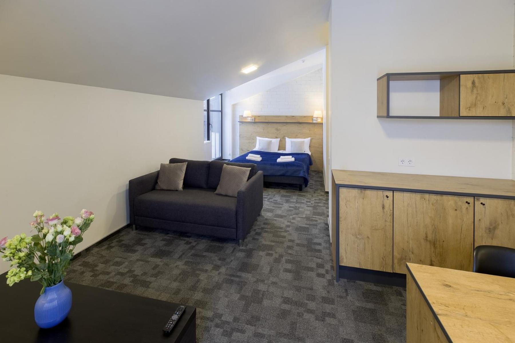 Loft Inn Self-Check In Вильнюс Экстерьер фото