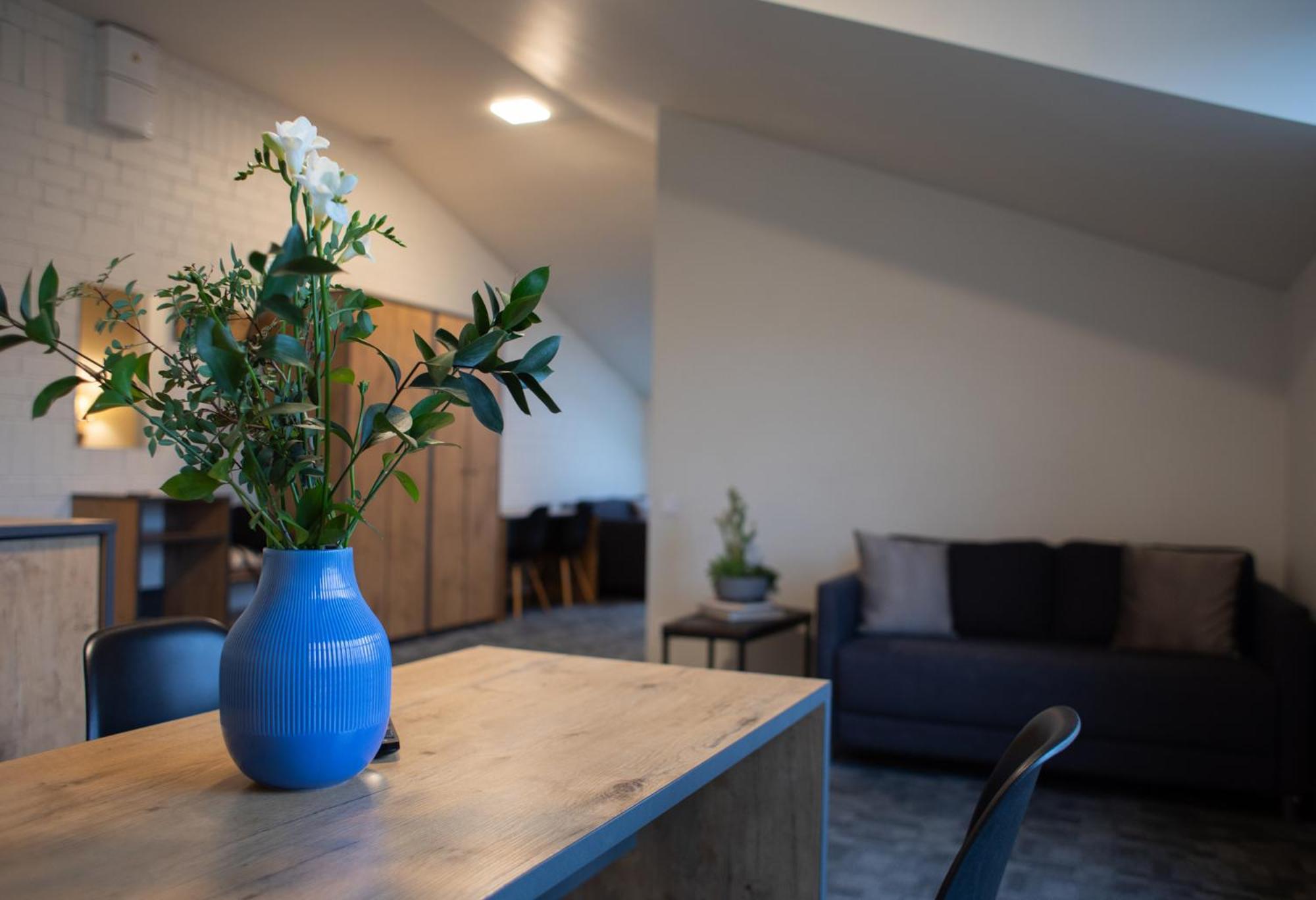 Loft Inn Self-Check In Вильнюс Экстерьер фото