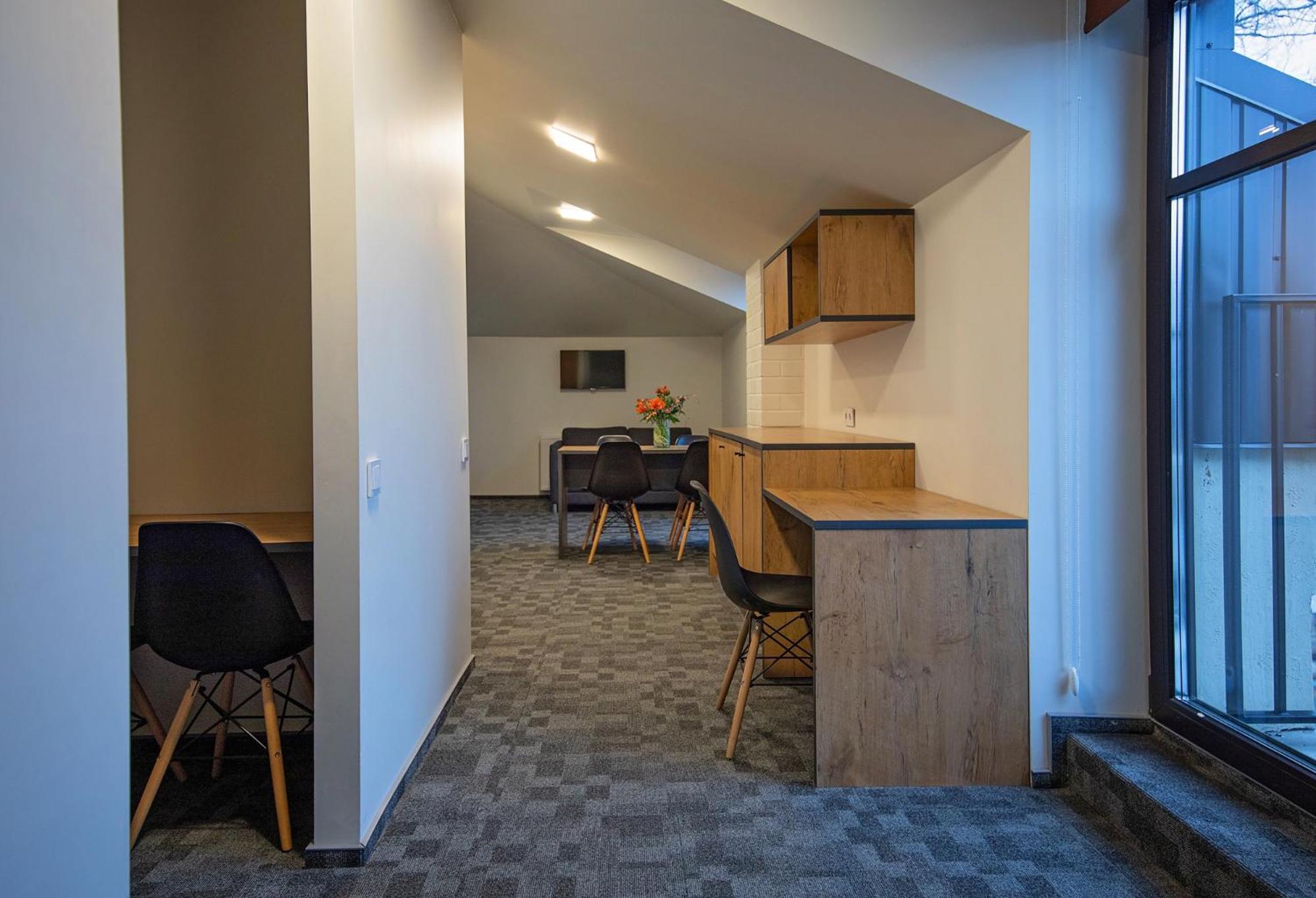 Loft Inn Self-Check In Вильнюс Экстерьер фото